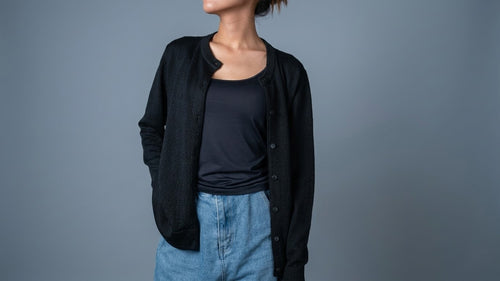 Strickjacke Qori Anthrazit